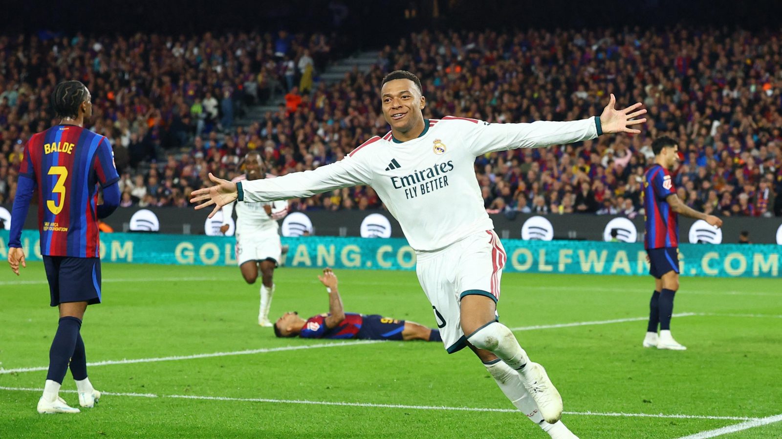 Mbappé double secures Real Madrid late victory at Barcelona after Raphinha leveller