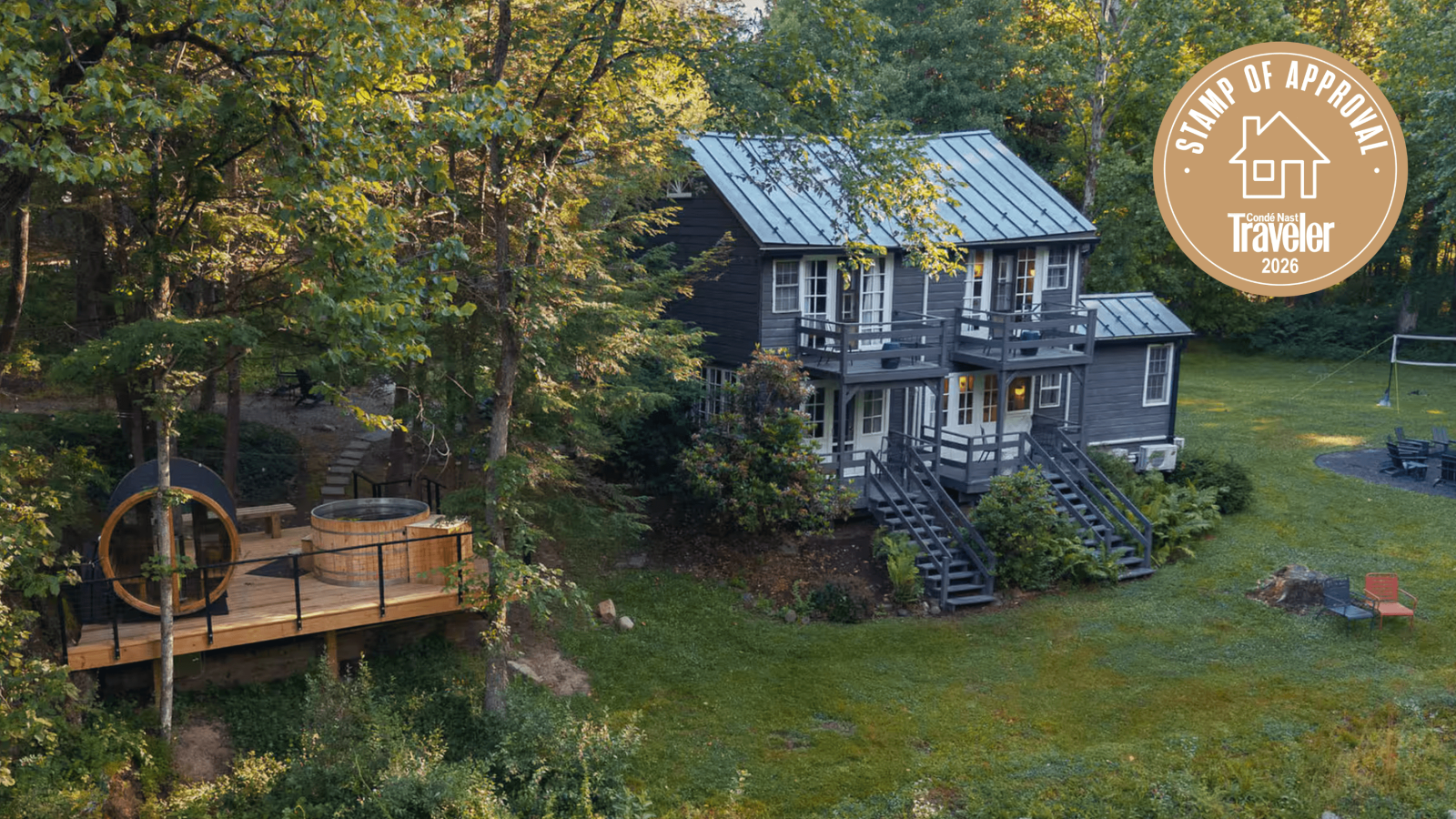 My Favorite Airbnb: A Hudson Valley Retreat With a Creekside Hot Tub and Sauna