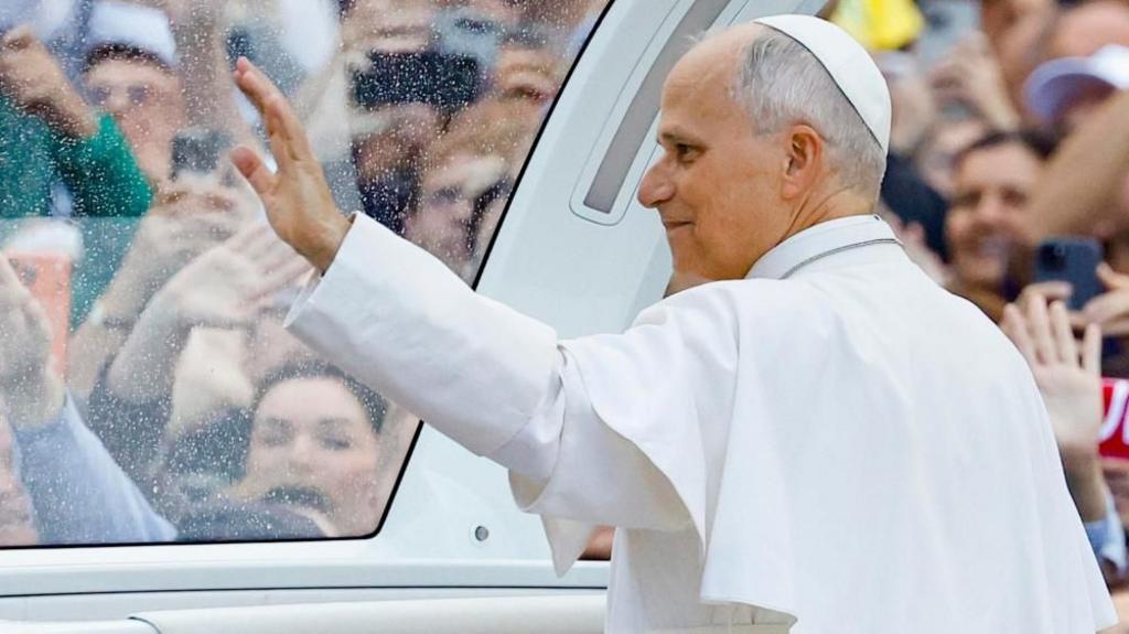 Pope's South American trip to go ahead as planned after lung cancer surgery