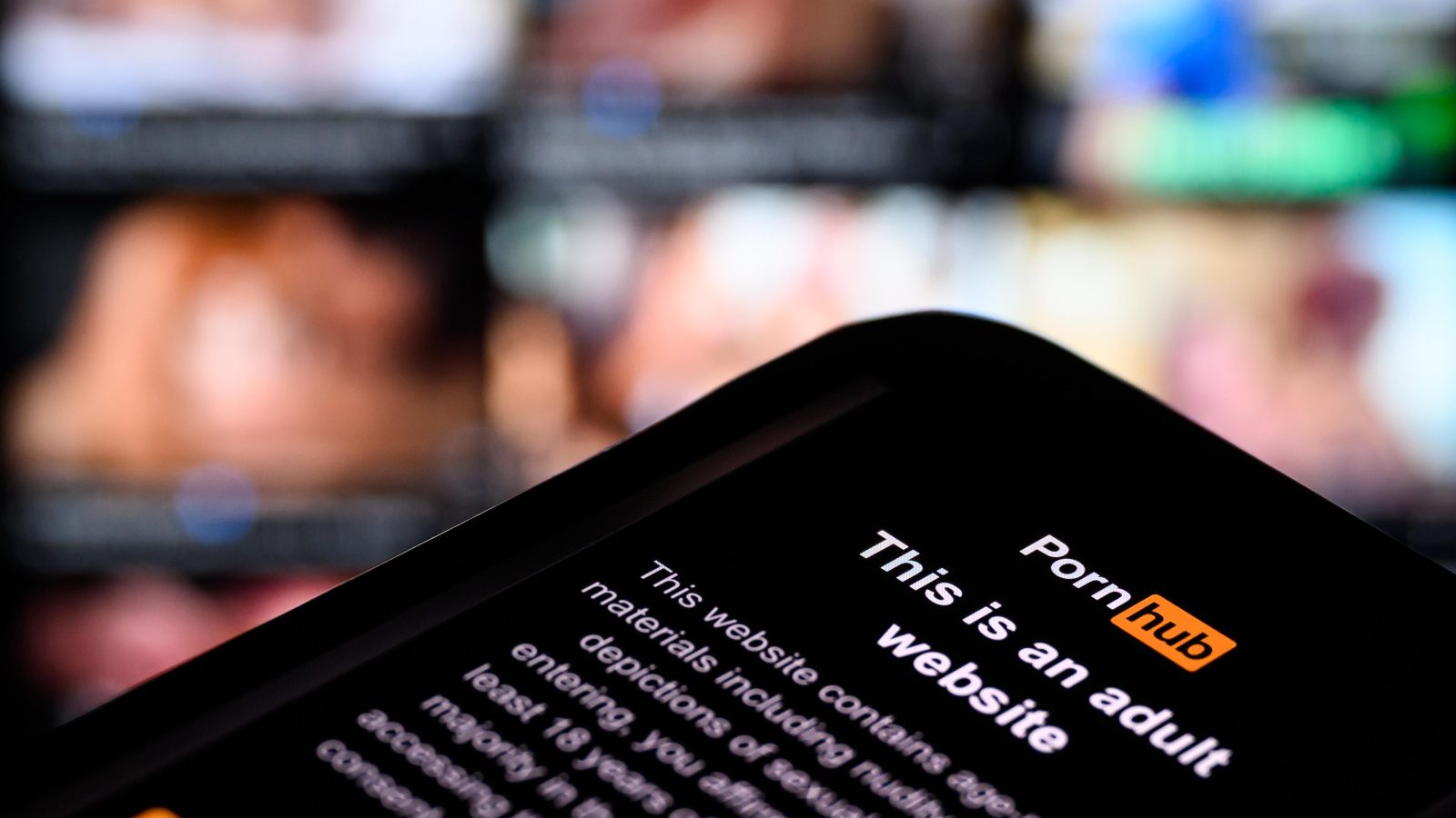 Pornhub returns to Australia after banning access due to age verification rules