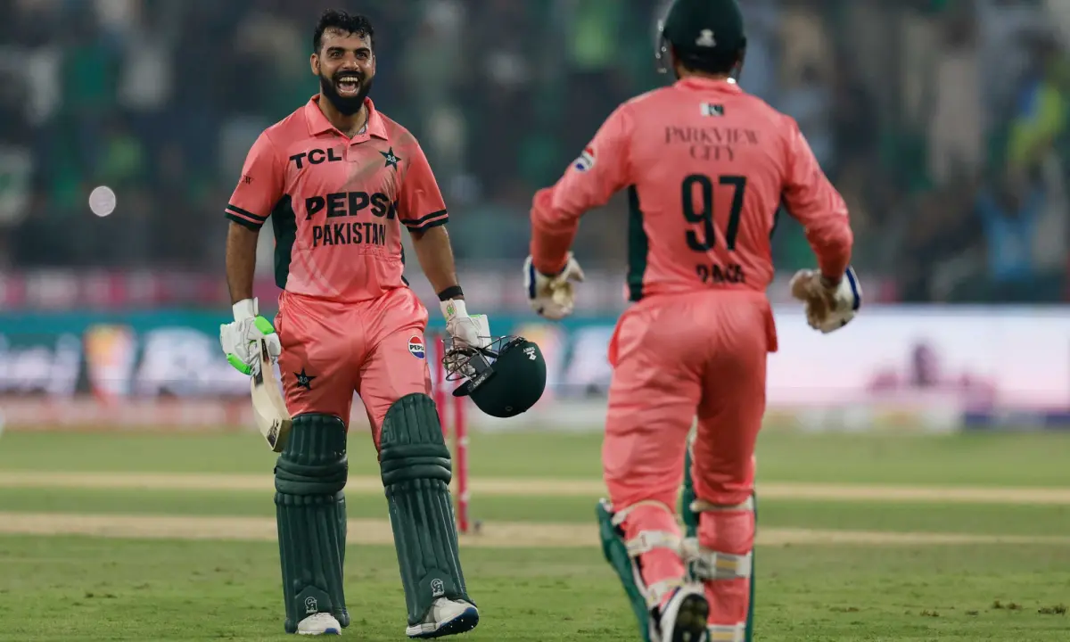 Shadab Khan's maiden ODI century steers Pakistan into tri-series final after thrilling chase against England