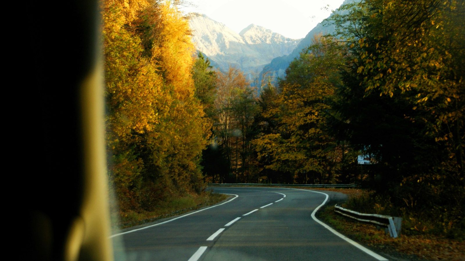 Snag These 11 Fall Travel Deals Before It's Too Late