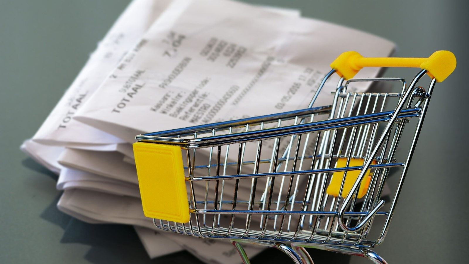 The economy is resilient: Why do many Americans feel differently? An expert explains