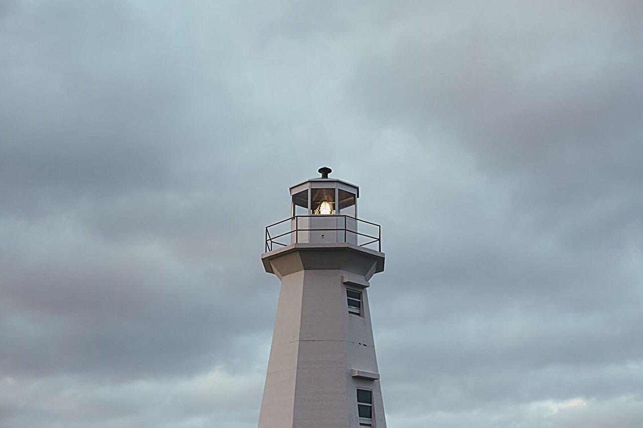 The phantom lighthouse: New research explains one of Australia's strangest illusions