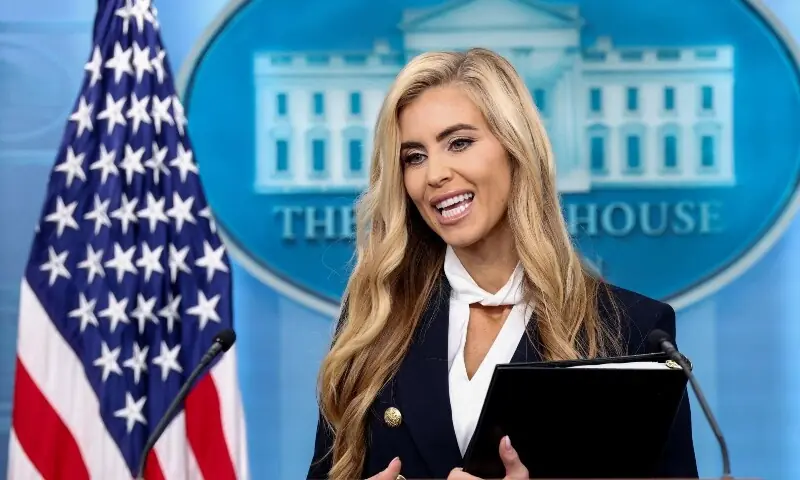 Trump’s new press secretary faces scrutiny over credentials