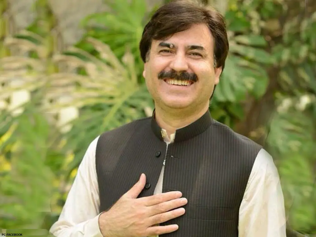 Yousafzai urges PTI leadership to postpone Oct 4 march